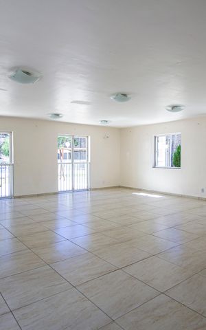 Apartamento para alugar com 45m², 2 quartos e sem vagaÁrea comum - Salão de festas
