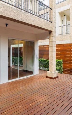 Casa à venda com 300m², 3 quartos e 2 vagas