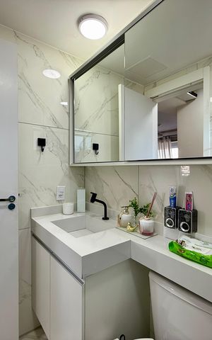 Apartamento à venda com 45m², 2 quartos e 1 vaga Apartamento à venda com 45m², 2 quartos e 1 vagaBanheiro