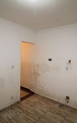 Casa à venda com 180m², 5 quartos e sem vagaSala