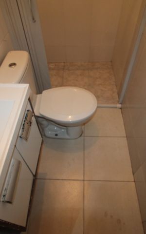 Casa à venda com 180m², 5 quartos e sem vagaQuarto 2 - Banheiro
