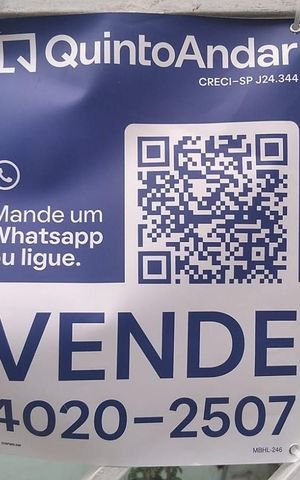 Casa à venda com 180m², 5 quartos e sem vaga Casa à venda com 180m², 5 quartos e sem vagaFachada