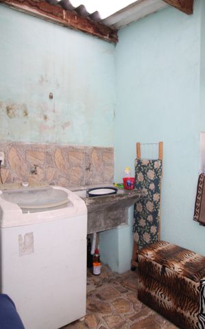 Casa à venda com 180m², 5 quartos e sem vagaCasa 2 - Área de Serviço