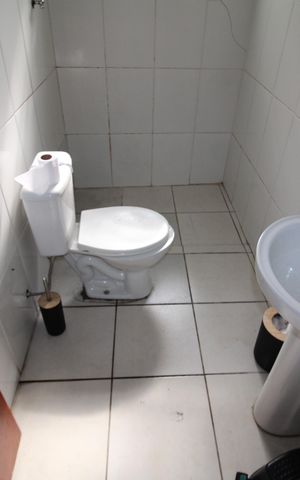 Casa à venda com 180m², 5 quartos e sem vagaCasa 3 - Banheiro