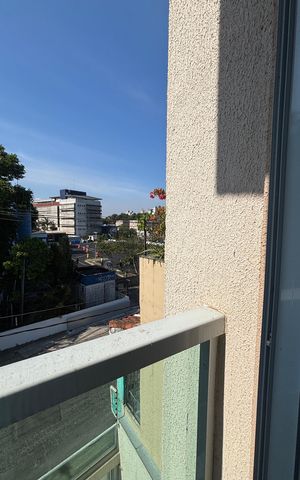 Apartamento à venda com 90m², 3 quartos e 1 vaga Apartamento à venda com 90m², 3 quartos e 1 vagaVaranda da Suíte
