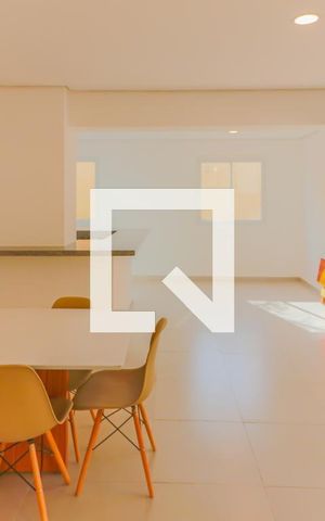 Apartamento para alugar com 55m², 2 quartos e sem vagaÁrea comum