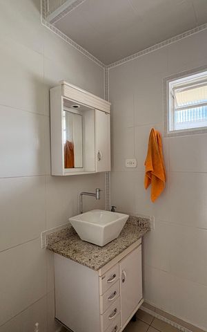 Casa à venda com 220m², 4 quartos e 2 vagas Casa à venda com 220m², 4 quartos e 2 vagasLavabo