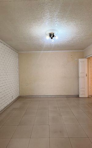Casa à venda com 220m², 4 quartos e 2 vagas Casa à venda com 220m², 4 quartos e 2 vagasSuite