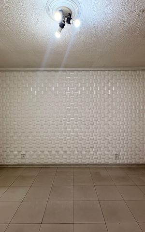 Casa à venda com 220m², 4 quartos e 2 vagas Casa à venda com 220m², 4 quartos e 2 vagasSuite