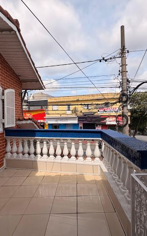 Casa à venda com 220m², 4 quartos e 2 vagas Casa à venda com 220m², 4 quartos e 2 vagasVaranda quarto 3