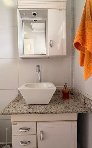 Casa à venda com 220m², 4 quartos e 2 vagas Casa à venda com 220m², 4 quartos e 2 vagasLavabo