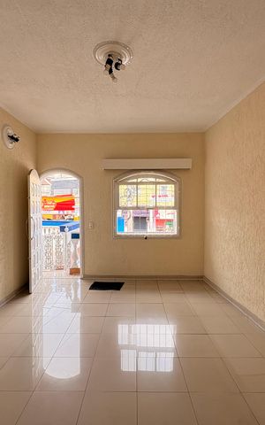 Casa à venda com 220m², 4 quartos e 2 vagas Casa à venda com 220m², 4 quartos e 2 vagasQuarto 3