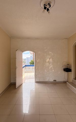 Casa à venda com 220m², 4 quartos e 2 vagas Casa à venda com 220m², 4 quartos e 2 vagasQuarto 3