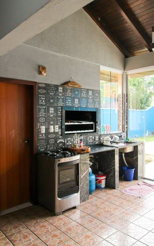 Casa à venda com 110m², 4 quartos e 4 vagas Casa à venda com 110m², 4 quartos e 4 vagasÁrea gourmet