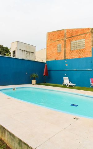 Casa à venda com 110m², 4 quartos e 4 vagas Casa à venda com 110m², 4 quartos e 4 vagasÁrea externa