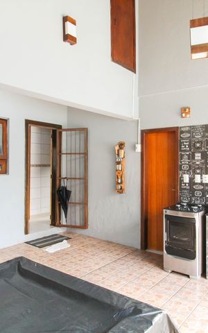 Casa à venda com 110m², 4 quartos e 4 vagas Casa à venda com 110m², 4 quartos e 4 vagasÁrea gourmet