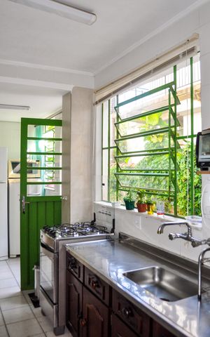 Casa à venda com 135m², 4 quartos e 2 vagas