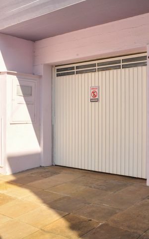 Casa à venda com 135m², 4 quartos e 2 vagas