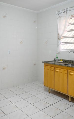 Casa para alugar com 100m², 3 quartos e 2 vagas Casa para alugar com 100m², 3 quartos e 2 vagasCozinha