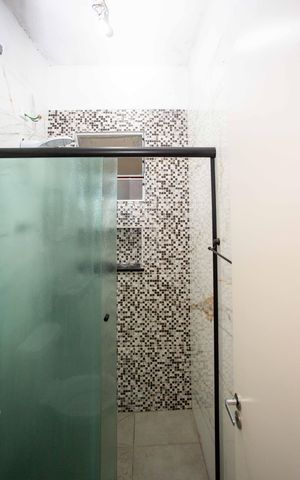 Casa à venda com 158m², 2 quartos e 2 vagasBanheiro