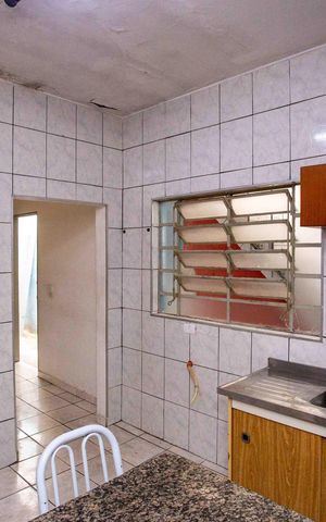 Casa à venda com 158m², 2 quartos e 2 vagasCozinha