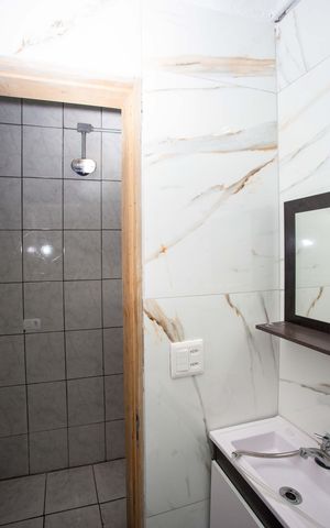Casa à venda com 158m², 2 quartos e 2 vagasBanheiro