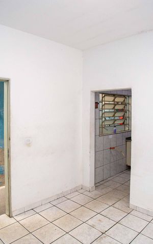 Casa à venda com 158m², 2 quartos e 2 vagasSala