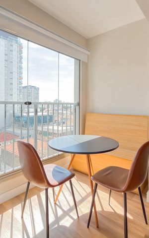 Studio à venda com 28m², 1 quarto e sem vaga Studio à venda com 28m², 1 quarto e sem vagaVaranda