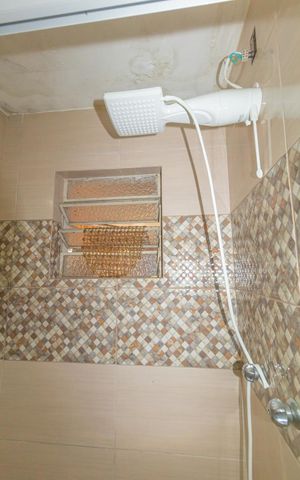 Casa à venda com 60m², 3 quartos e 2 vagas Casa à venda com 60m², 3 quartos e 2 vagasBanheiro Social