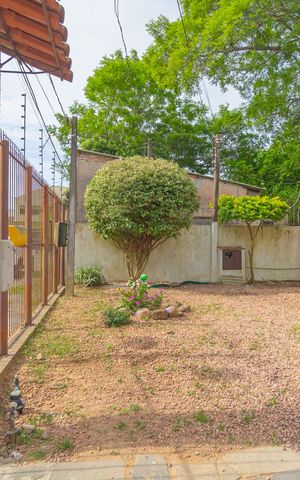 Casa à venda com 60m², 3 quartos e 2 vagas Casa à venda com 60m², 3 quartos e 2 vagasPátio da Frente
