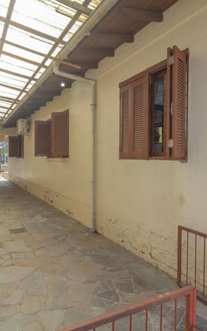 Casa à venda com 60m², 3 quartos e 2 vagas Casa à venda com 60m², 3 quartos e 2 vagasÁrea externa/garagem