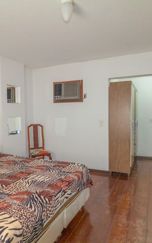 Casa à venda com 60m², 3 quartos e 2 vagas Casa à venda com 60m², 3 quartos e 2 vagasSuíte