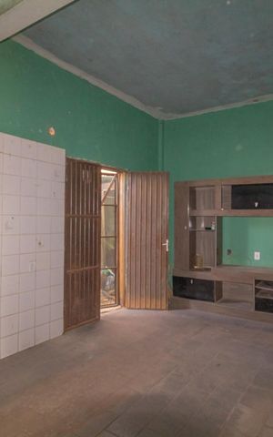 Casa à venda com 60m², 3 quartos e 2 vagas