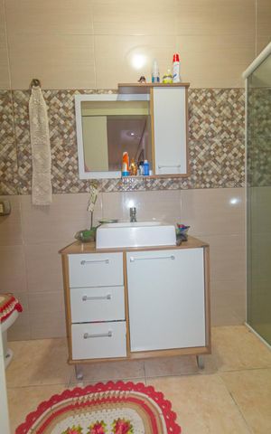 Casa à venda com 60m², 3 quartos e 2 vagas