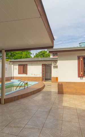 Casa à venda com 60m², 3 quartos e 2 vagas