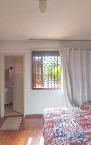 Casa à venda com 60m², 3 quartos e 2 vagas Casa à venda com 60m², 3 quartos e 2 vagasSuíte