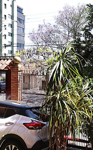 Casa à venda com 400m², 4 quartos e 2 vagasVista da Rua