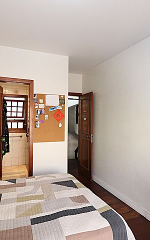 Casa à venda com 400m², 4 quartos e 2 vagasSuíte 2