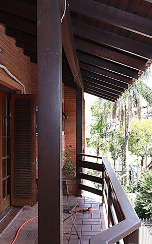 Casa à venda com 400m², 4 quartos e 2 vagasSuíte 1 Sacada