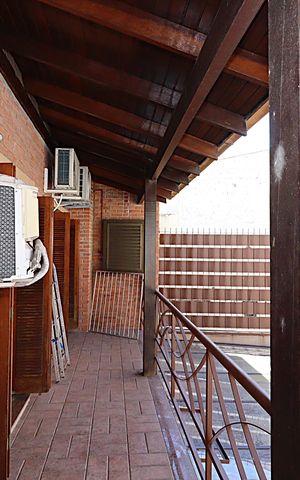 Casa à venda com 400m², 4 quartos e 2 vagasQuarto 4 Sacada