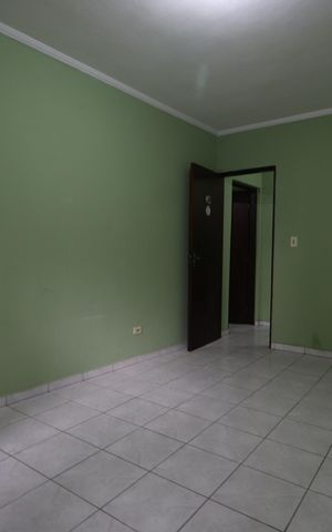 Casa à venda com 224m², 3 quartos e 3 vagasQuarto 2