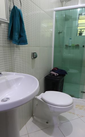 Casa à venda com 224m², 3 quartos e 3 vagasBanheiro da Suíte