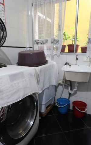 Casa à venda com 224m², 3 quartos e 3 vagasLavanderia