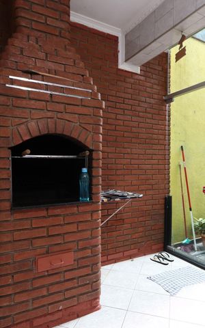 Casa à venda com 224m², 3 quartos e 3 vagasSala
