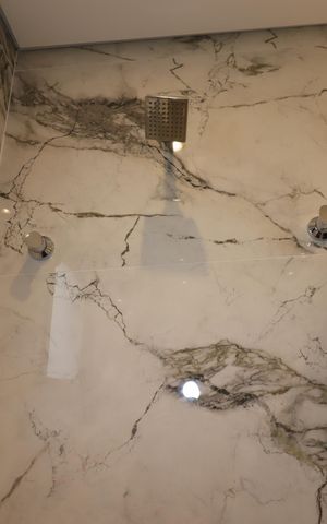 Apartamento para alugar com 176m², 3 quartos e 3 vagasBanheiro Social - Chuveiro