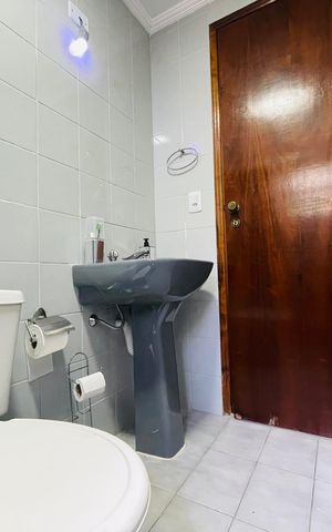 Apartamento à venda com 52m², 2 quartos e 1 vaga Apartamento à venda com 52m², 2 quartos e 1 vagaBanheiro