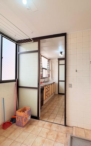 Apartamento à venda com 154m², 3 quartos e 1 vagaÁrea de Serviço
