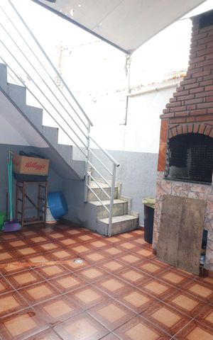 Casa à venda com 168m², 3 quartos e 3 vagasChurrasqueira