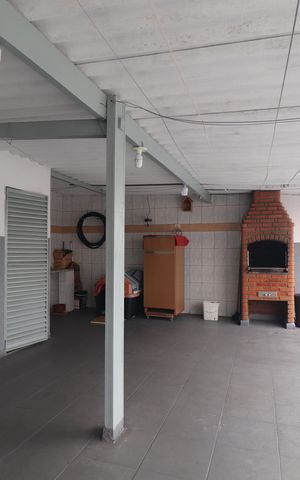Casa à venda com 168m², 3 quartos e 3 vagasEspaço gourmet 