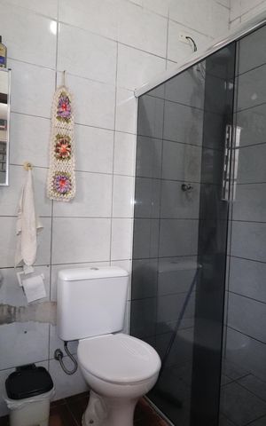 Casa à venda com 168m², 3 quartos e 3 vagasBanheiro 2